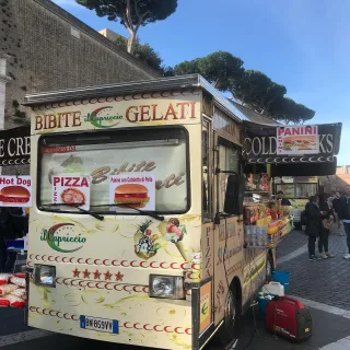 いつかのイタリア🇮🇹
何回でも行きたくなる国の条件はやっぱりご飯が美味しいことが必須かも。
日本にはないものを観に!
#loveandtravelpink 
#travel
#海外旅行 
#イタリア