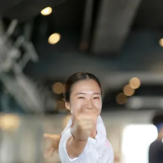 タイ 山間部ののんびりとした街チェンマイ。キラキラ寺院やナイトマーケットはもちろんのこと、タイらしい体験がいっぱいできる場所。
特に城壁に囲まれたオールドエリアは時間の流れさえのんびりしていて、昔の東南アジア気分が味わえそう。
２月21-22日開催ヨガイベント＠チェンマイに日本人講師KAZUNAが参加&オフィシャルツアー募集中。関空からチェンマイ直行便もありますよ。

https://www.loveandtravel.co.jp/cnxyoga2026/

#loveandtravel 
#thailand
#yoga